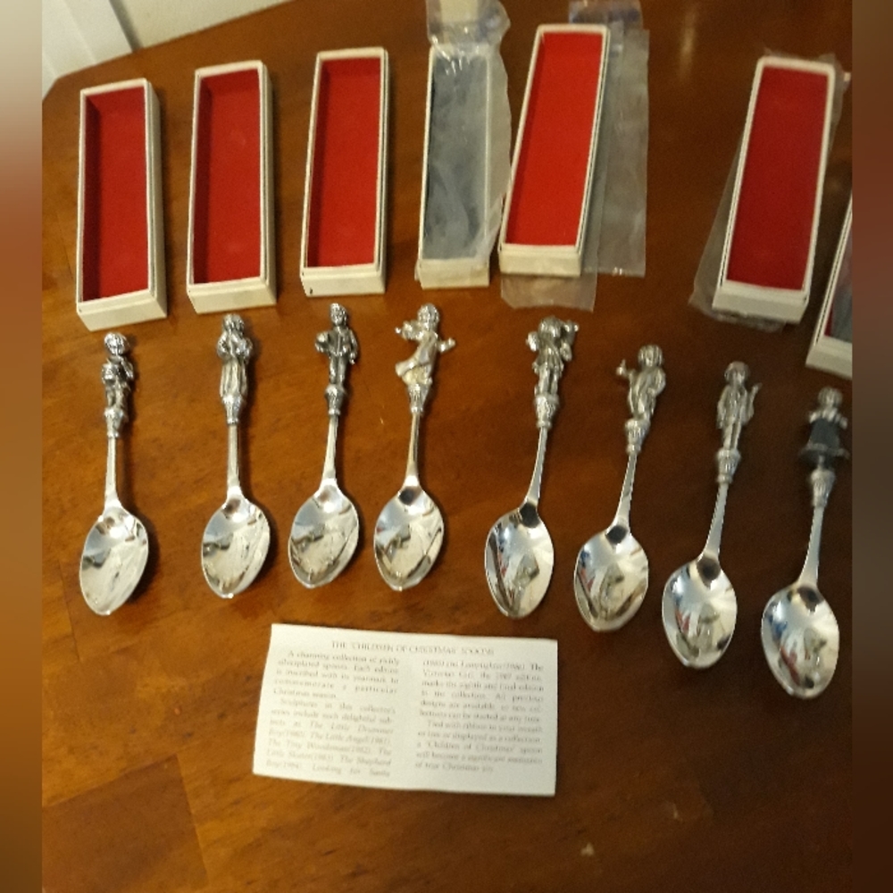 Christmas Reed and Barton Silverplate Spoons! "Children of Christmas" Set of 8